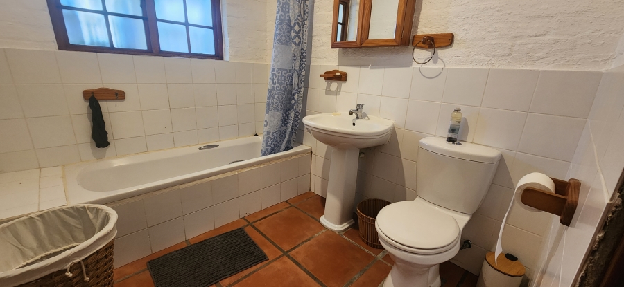 1 Bedroom Property for Sale in Kirstenhof Western Cape